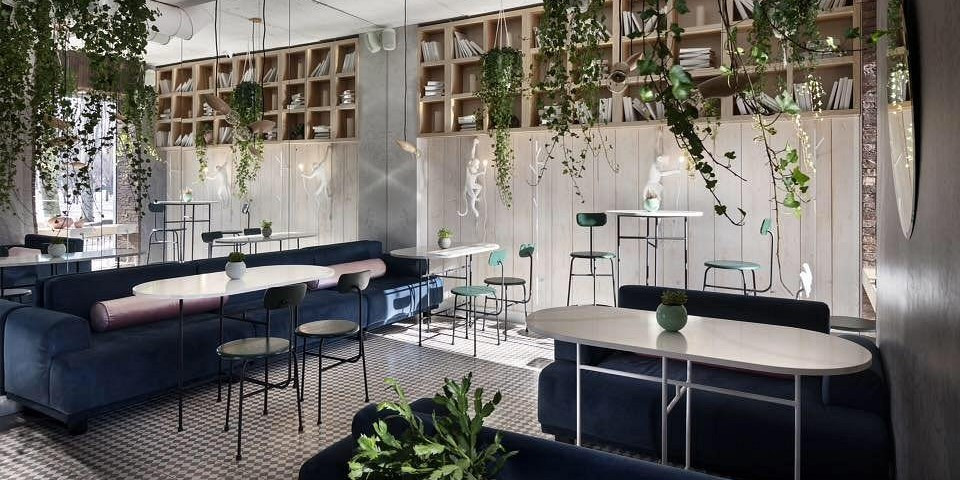Garden resto bar